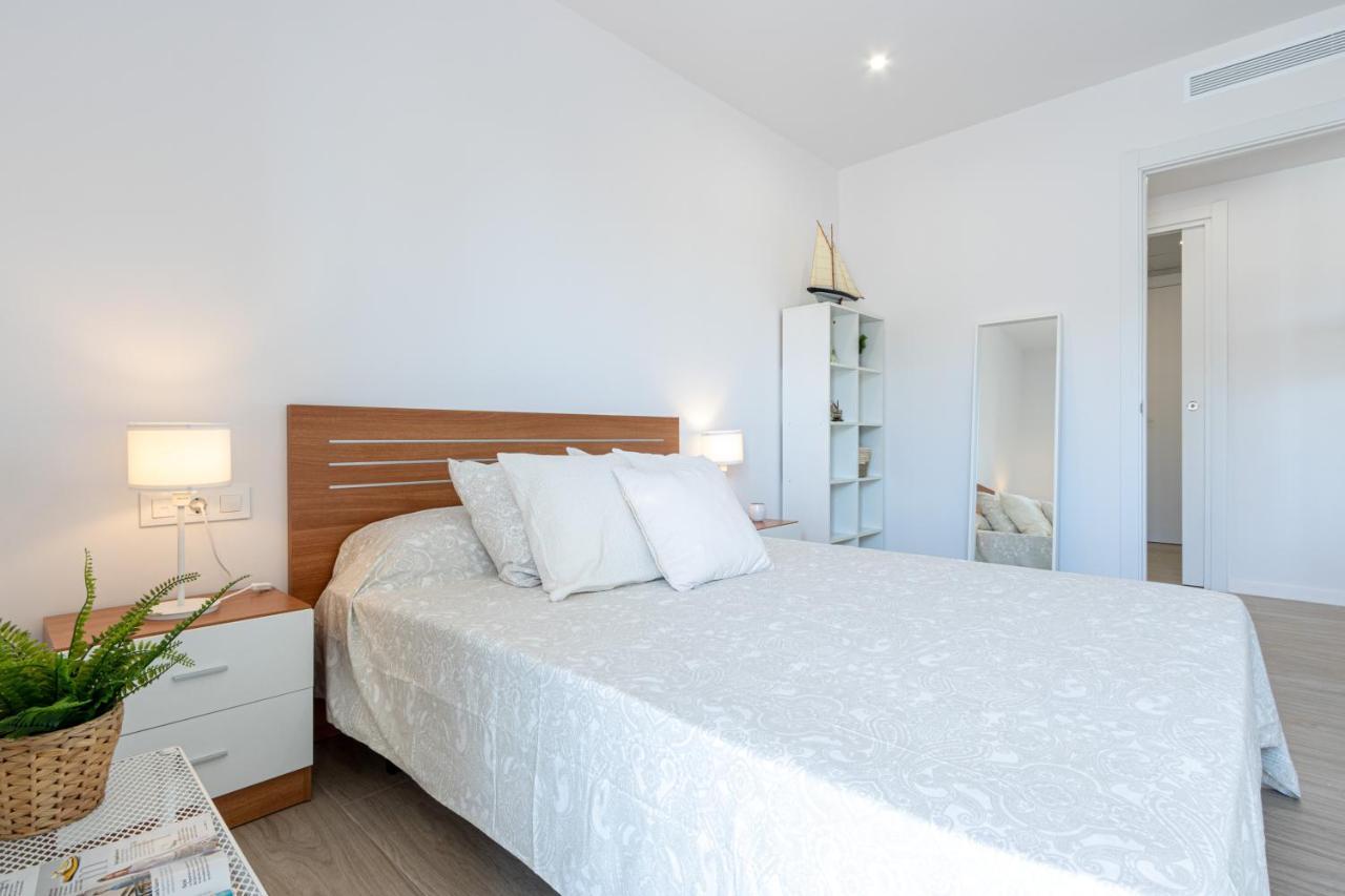 M A R I V E N T Suite With Bathroom And Terrace 50 M2 Roses Exterior foto