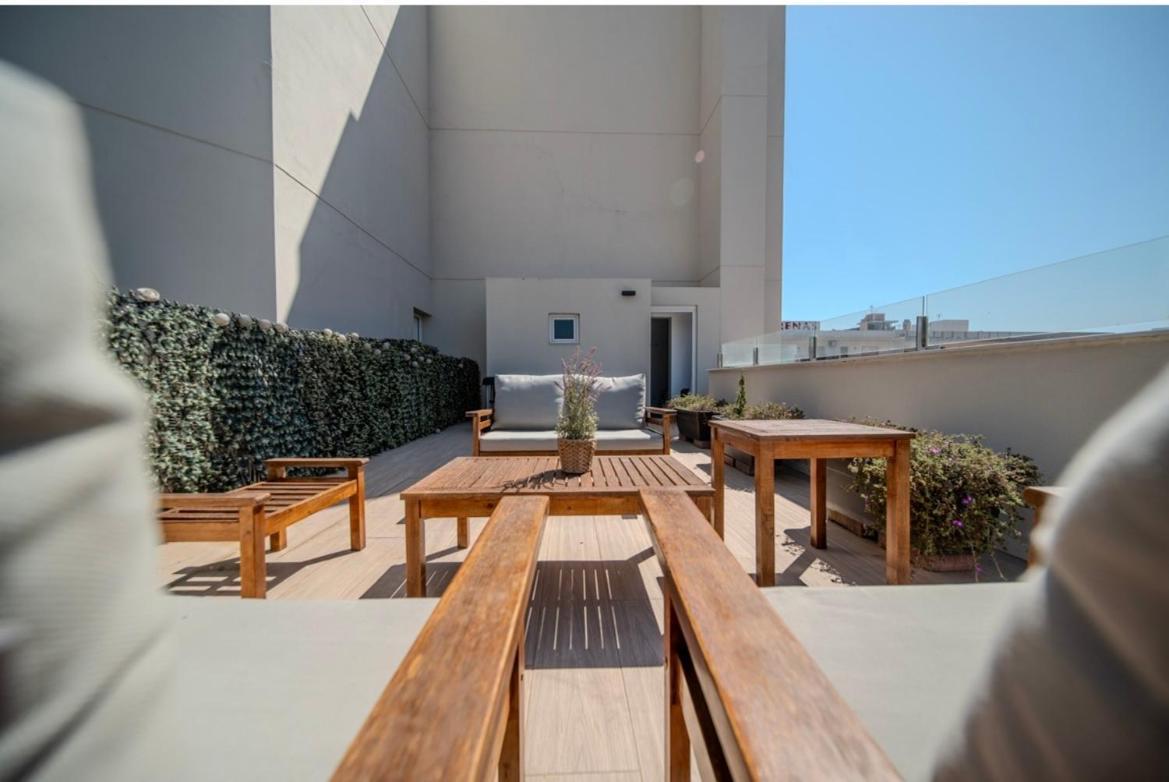 M A R I V E N T Suite With Bathroom And Terrace 50 M2 Roses Exterior foto