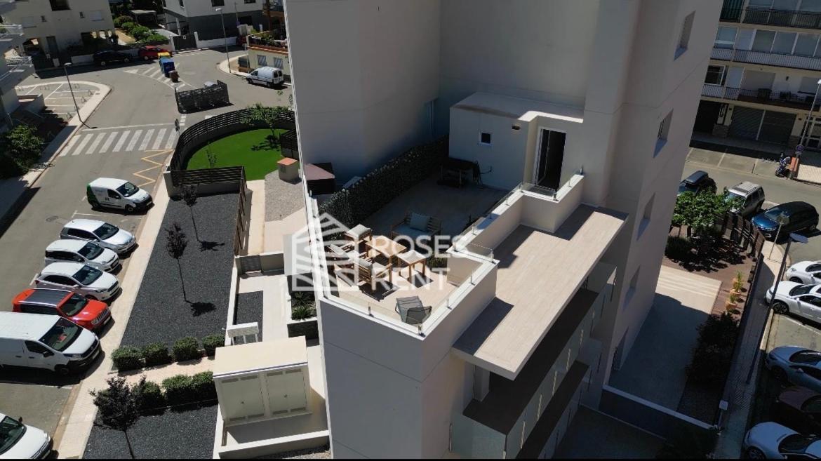 M A R I V E N T Suite With Bathroom And Terrace 50 M2 Roses Exterior foto