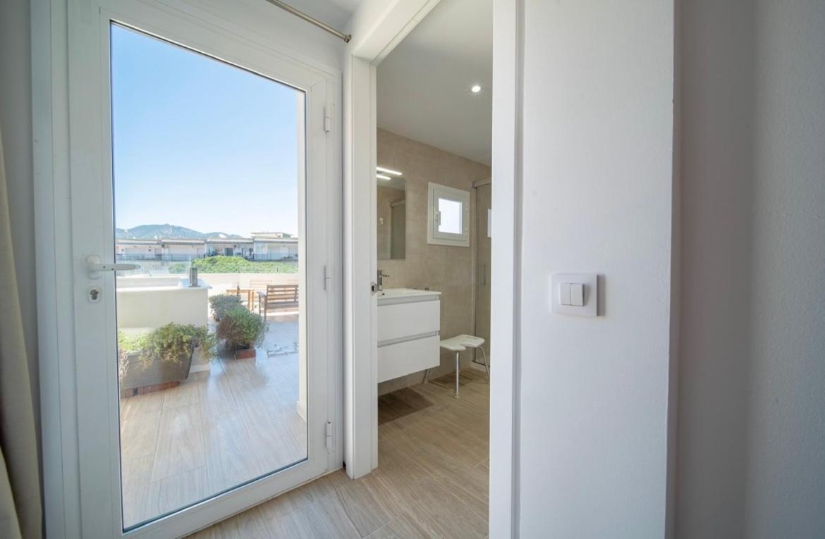 M A R I V E N T Suite With Bathroom And Terrace 50 M2 Roses Exterior foto