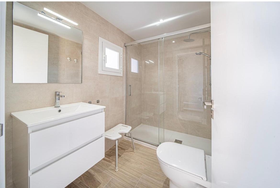 M A R I V E N T Suite With Bathroom And Terrace 50 M2 Roses Exterior foto
